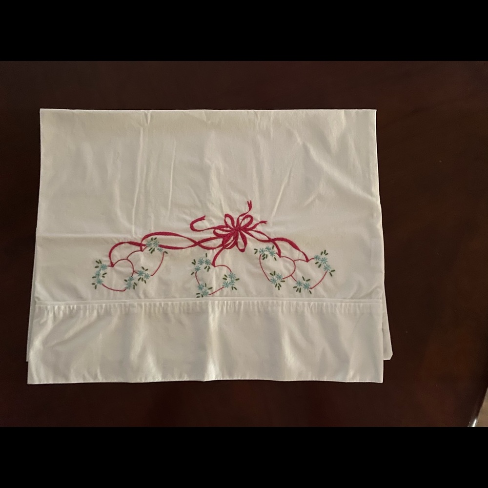 Hearts & Ribbons Embroidered Standard Pillowcase - Picture 9 of 10